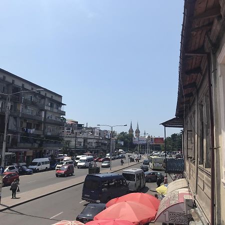 Квартира В Старом Городе Батуми Экстерьер фото